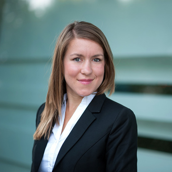Antje Lang - bio picture - SH